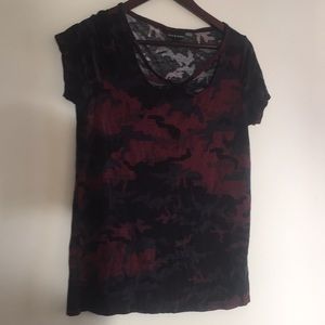 Rock&Republic camouflage red black tee small
